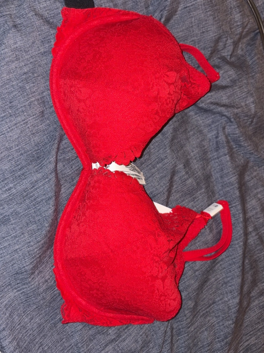 PINK Victoria's Secret Red Lace Push-Up Bra